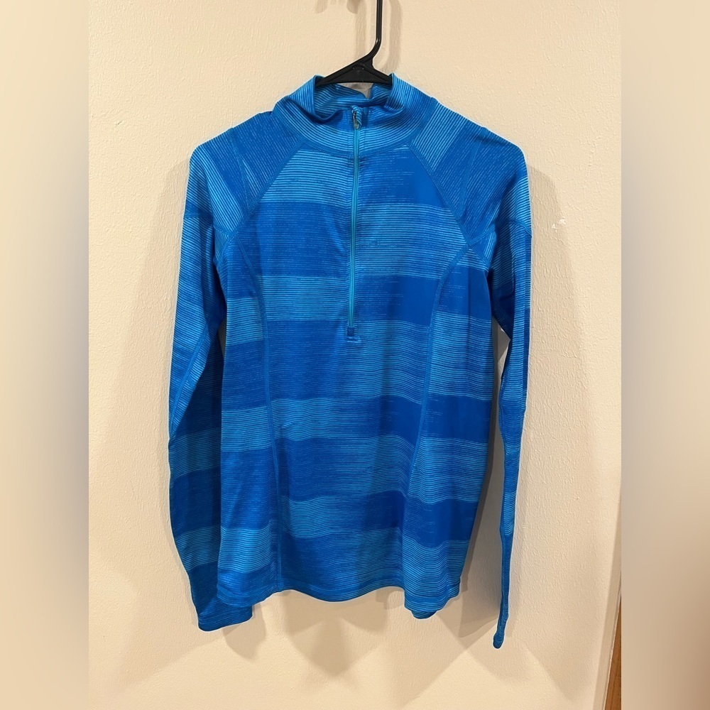 Reebok Women’s Long Sleeve Athletic Quarter-Zip – Size Medium
